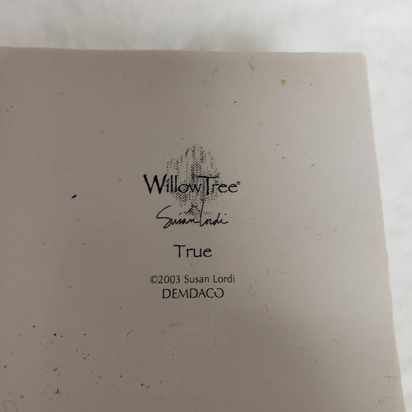 Willow Tree ‘Truly a Friend’ Keepsake Box - Picture 5 of 5